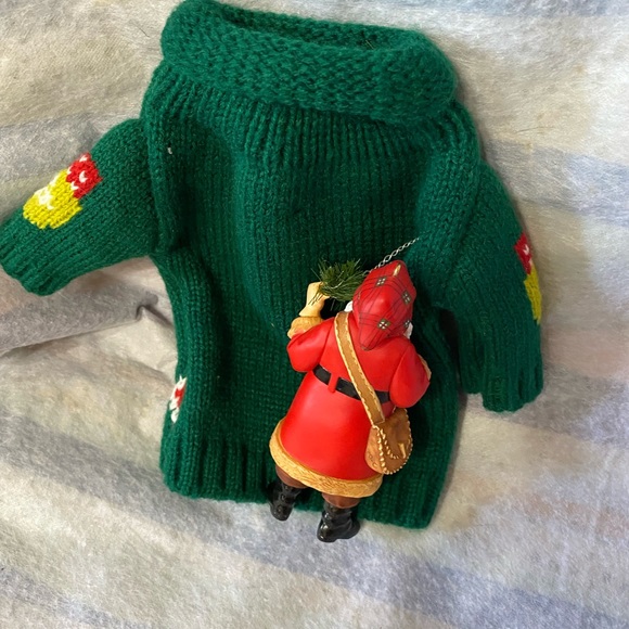 Sold Lot of 2 1- Hallmark Keepsake Ornaments+ 1 Winterberry Santa Bottle Cover - Picture 9 of 10